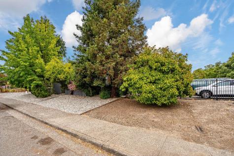 5020 Roma Street Santa Rosa CA 95409