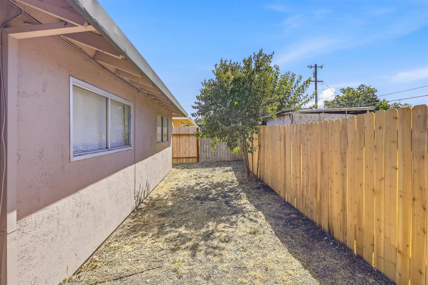 728 E Swain Stockton CA 95207