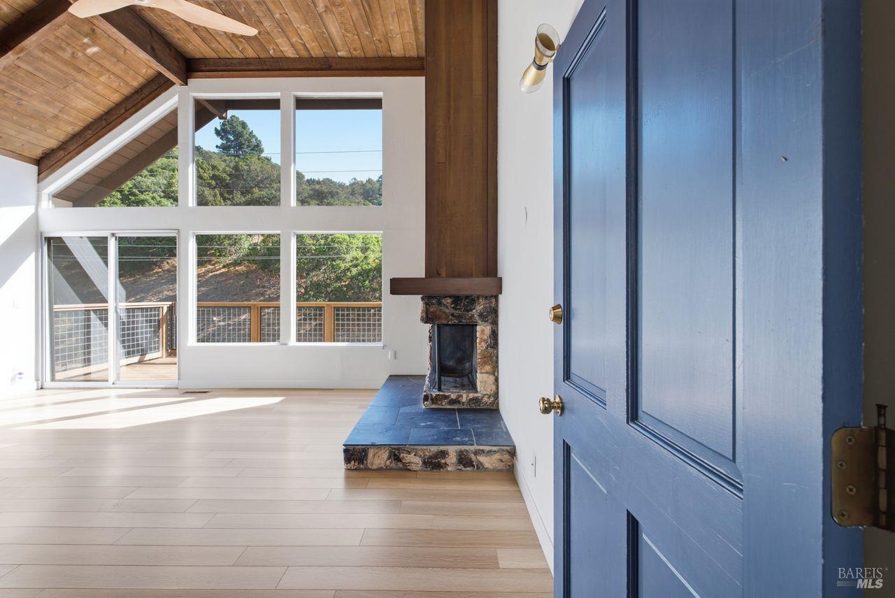 105-107 Elizabeth Way San Rafael CA 94901