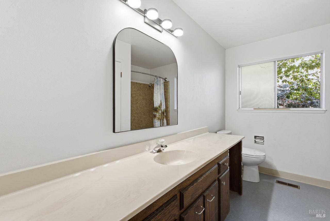 105-107 Elizabeth Way San Rafael CA 94901