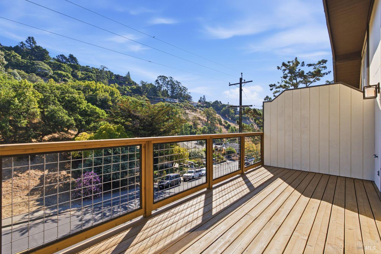 105-107 Elizabeth Way San Rafael CA 94901