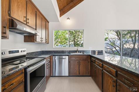 105-107 Elizabeth Way San Rafael CA 94901