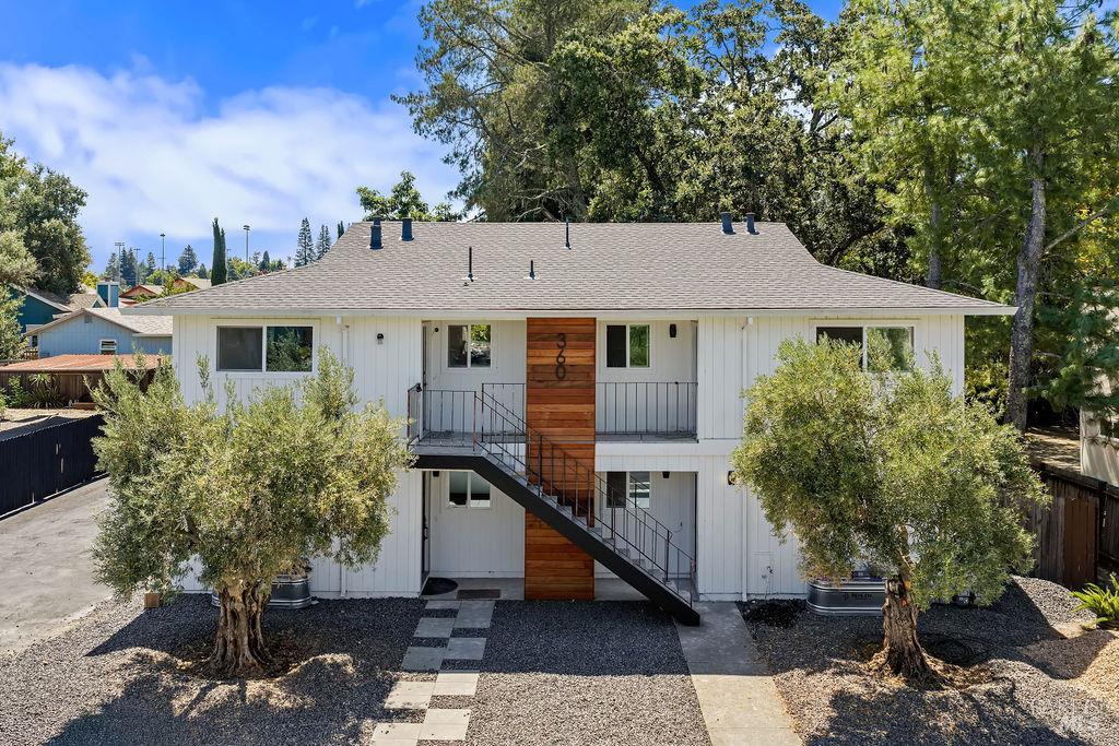 360 March Avenue Healdsburg CA 95448