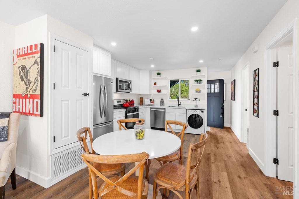 360 March Avenue Healdsburg CA 95448