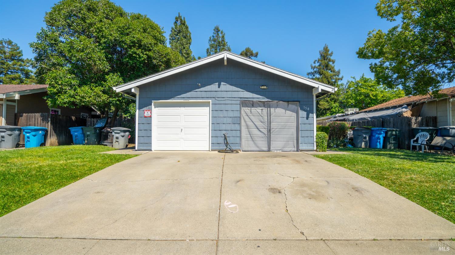 148 Woodbury Circle Vacaville CA 95687