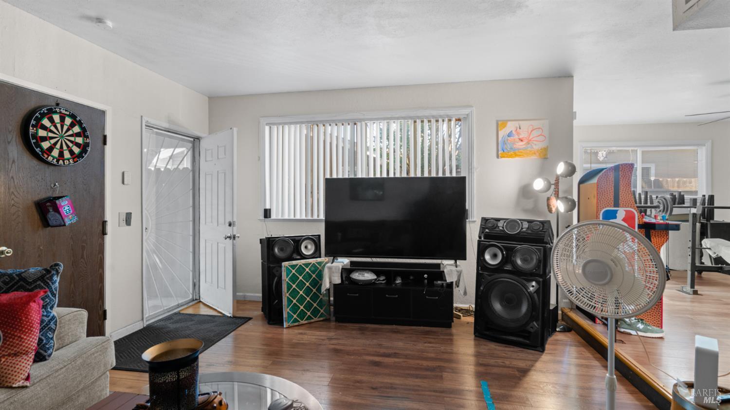 148 Woodbury Circle Vacaville CA 95687