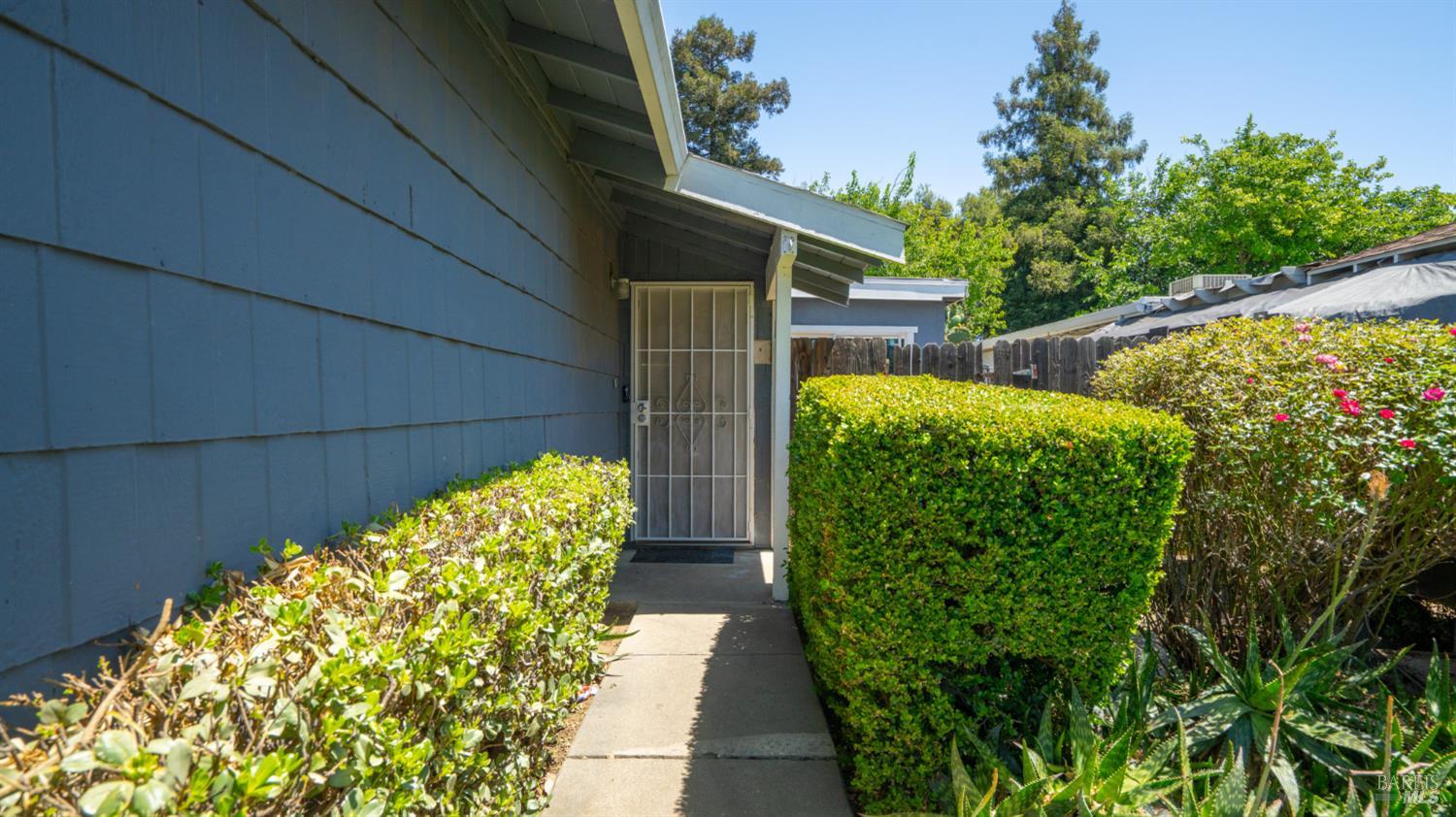 148 Woodbury Circle Vacaville CA 95687