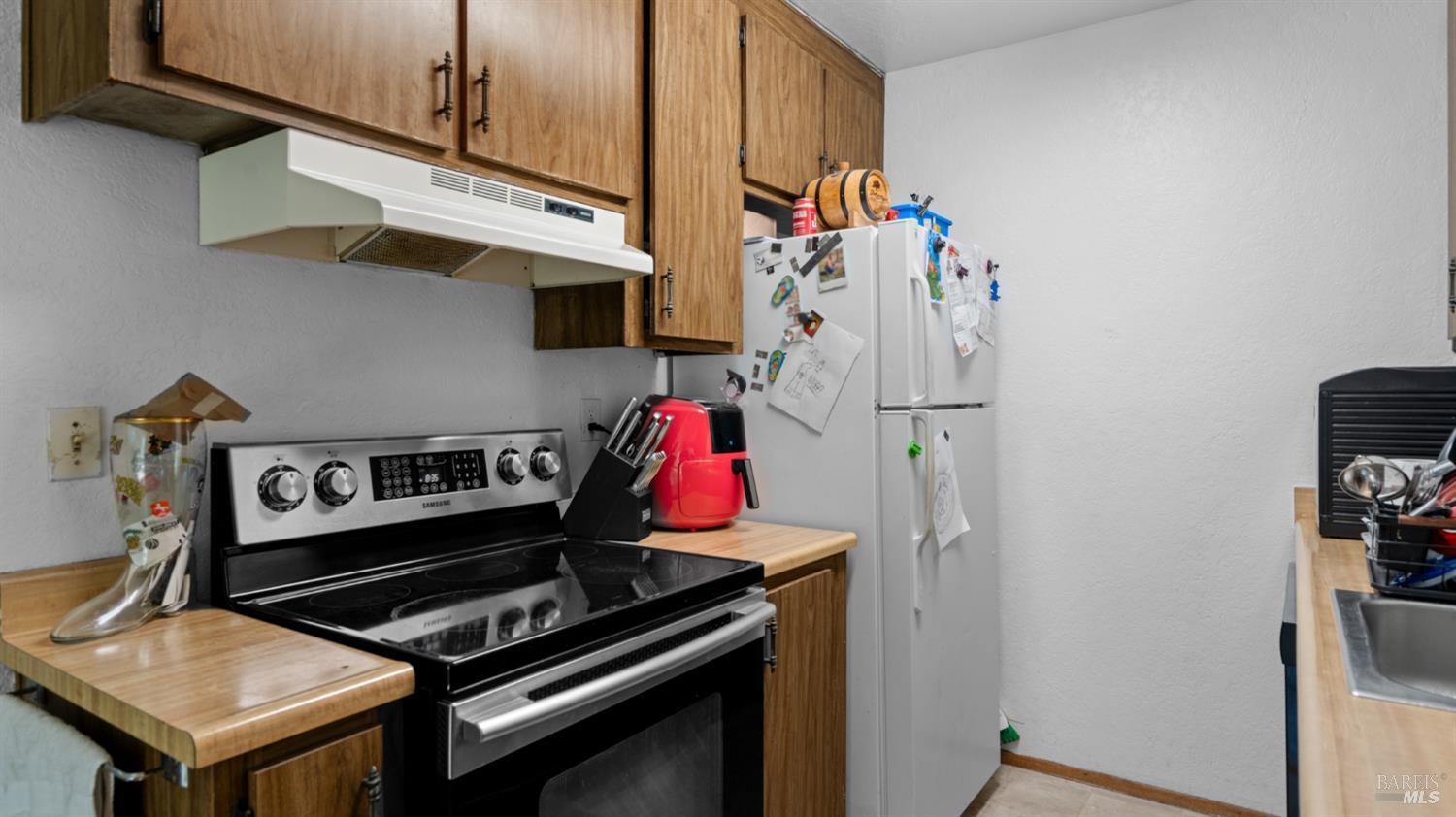 148 Woodbury Circle Vacaville CA 95687