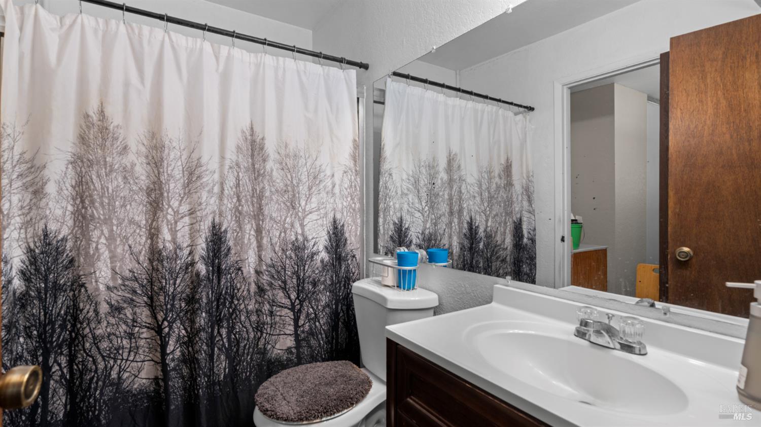 148 Woodbury Circle Vacaville CA 95687