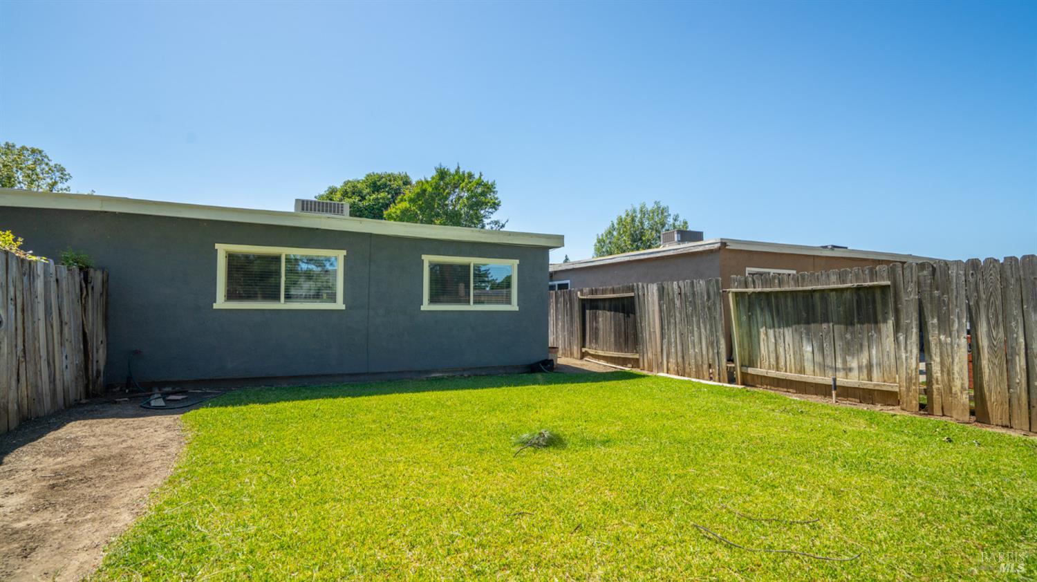 148 Woodbury Circle Vacaville CA 95687