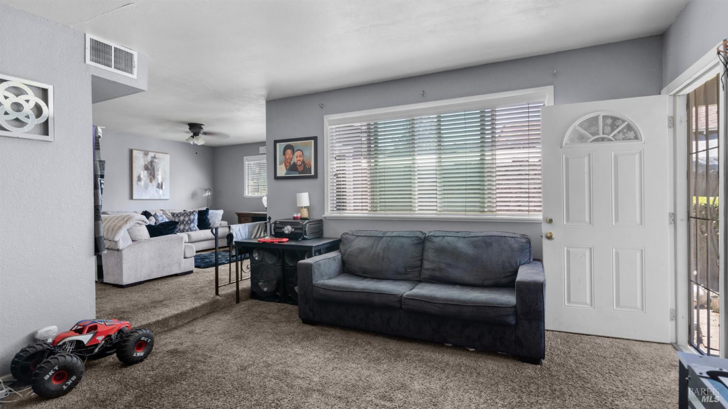 148 Woodbury Circle Vacaville CA 95687