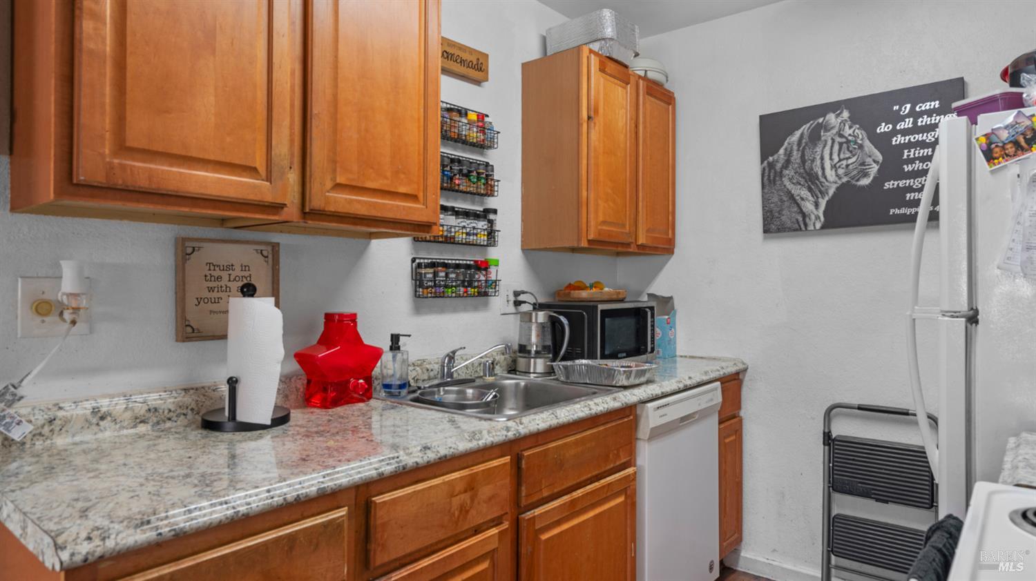 148 Woodbury Circle Vacaville CA 95687