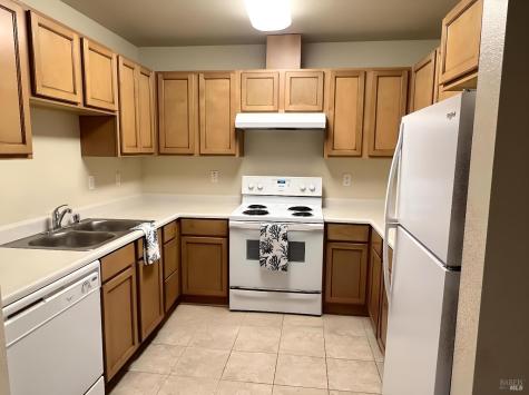 2476-2480 Avignon Circle Santa Rosa CA 95403