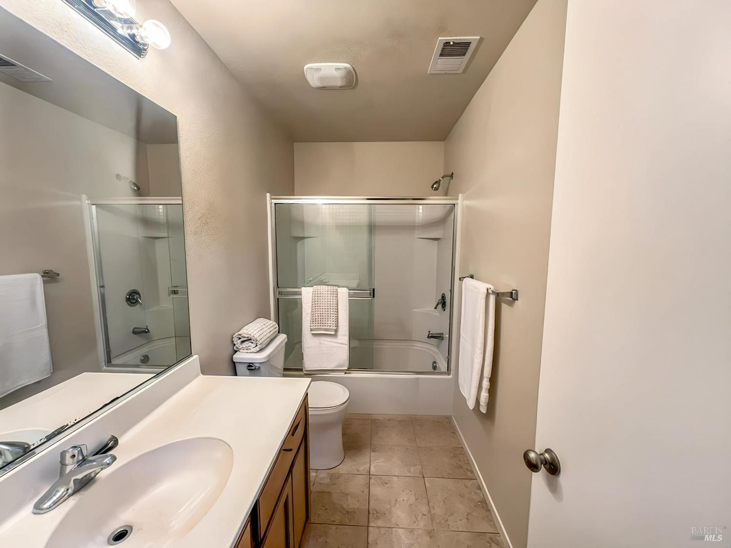 2476-2480 Avignon Circle Santa Rosa CA 95403