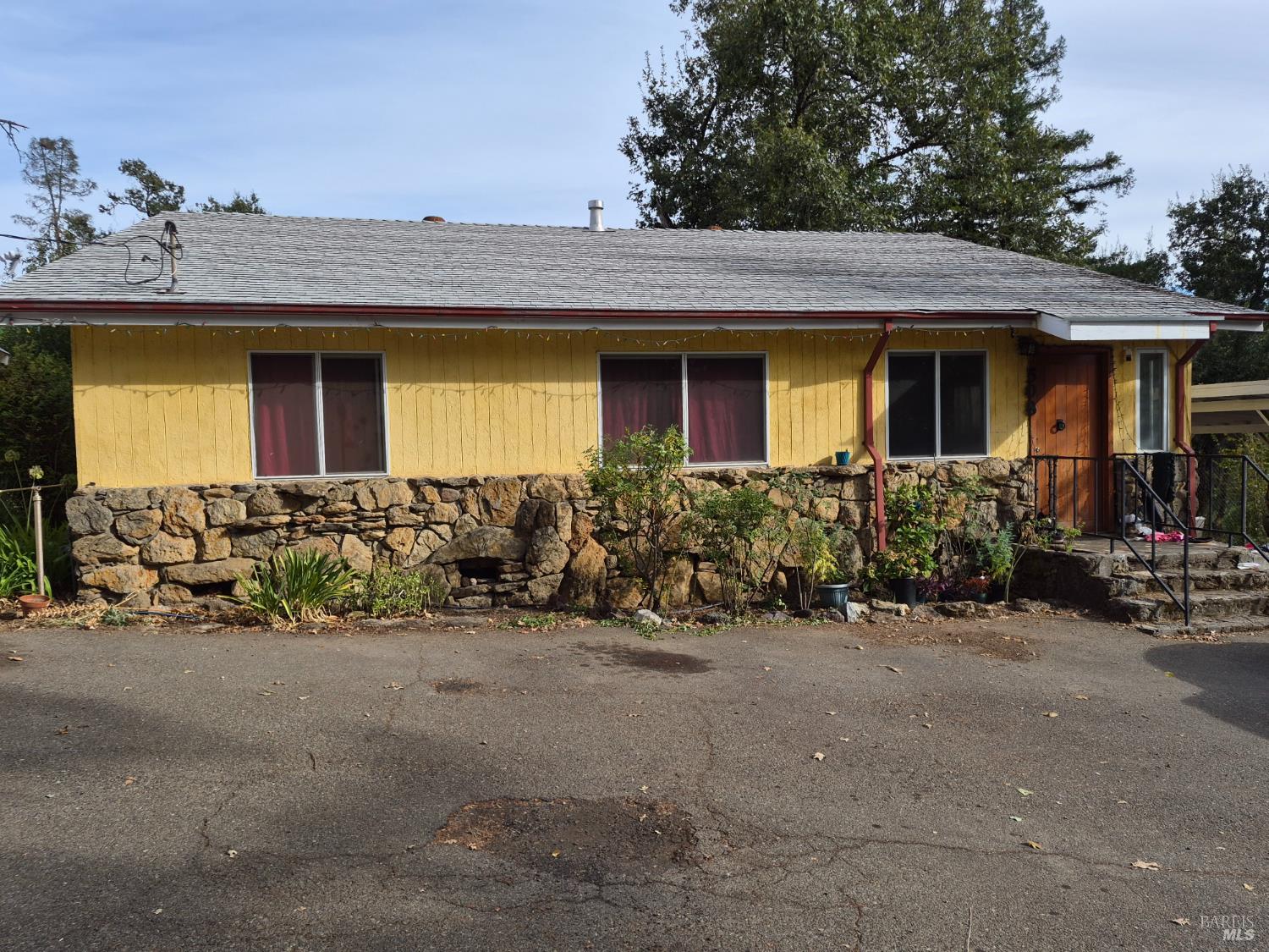 506 White Cottage Road N Angwin CA 94508