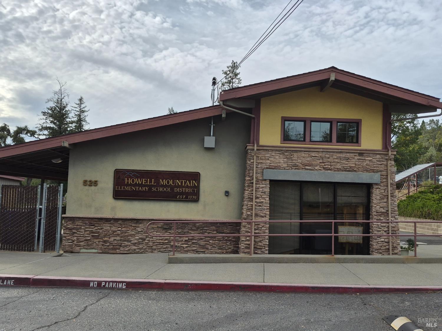 506 White Cottage Road N Angwin CA 94508