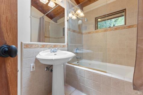 5262 Wikiup Court Santa Rosa CA 95403