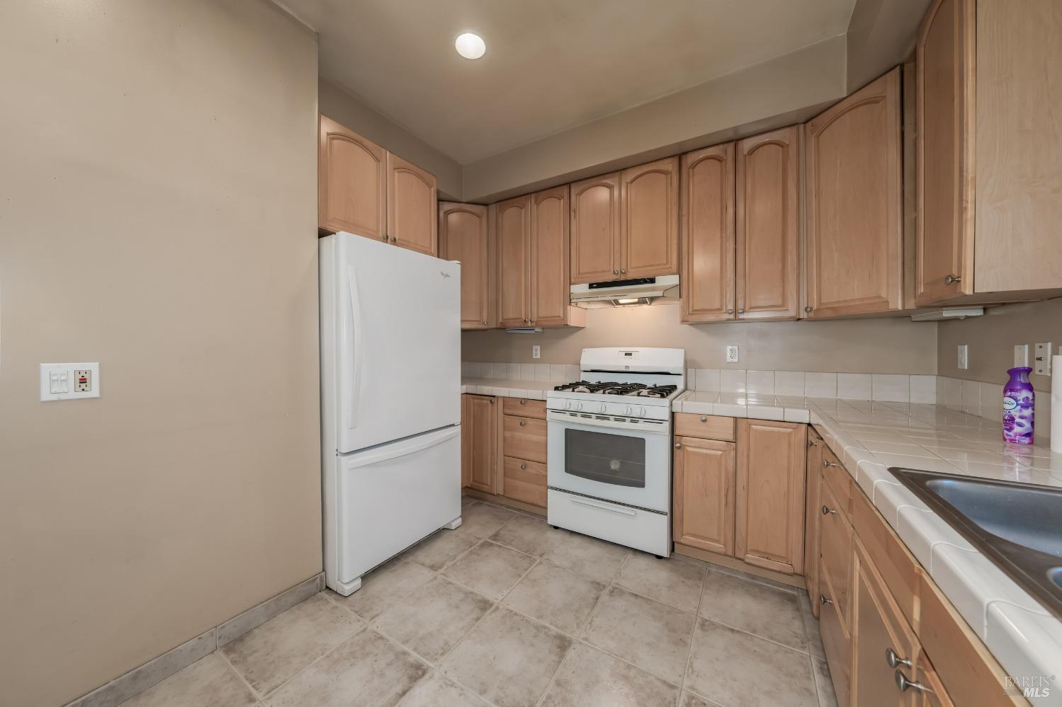 10401 Point Lakeview Road Kelseyville CA 95451