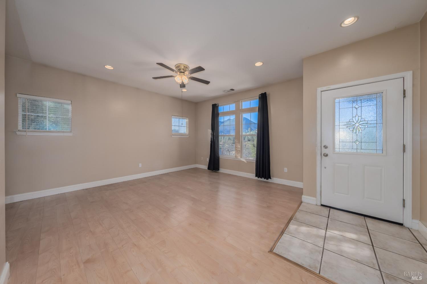 10401 Point Lakeview Road Kelseyville CA 95451