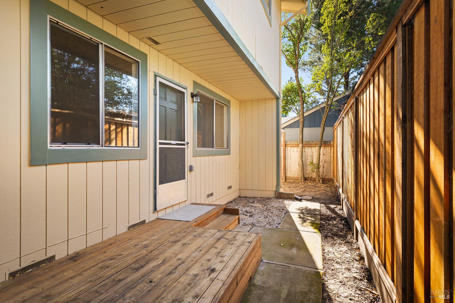611 Hendley Street Santa Rosa CA 95404