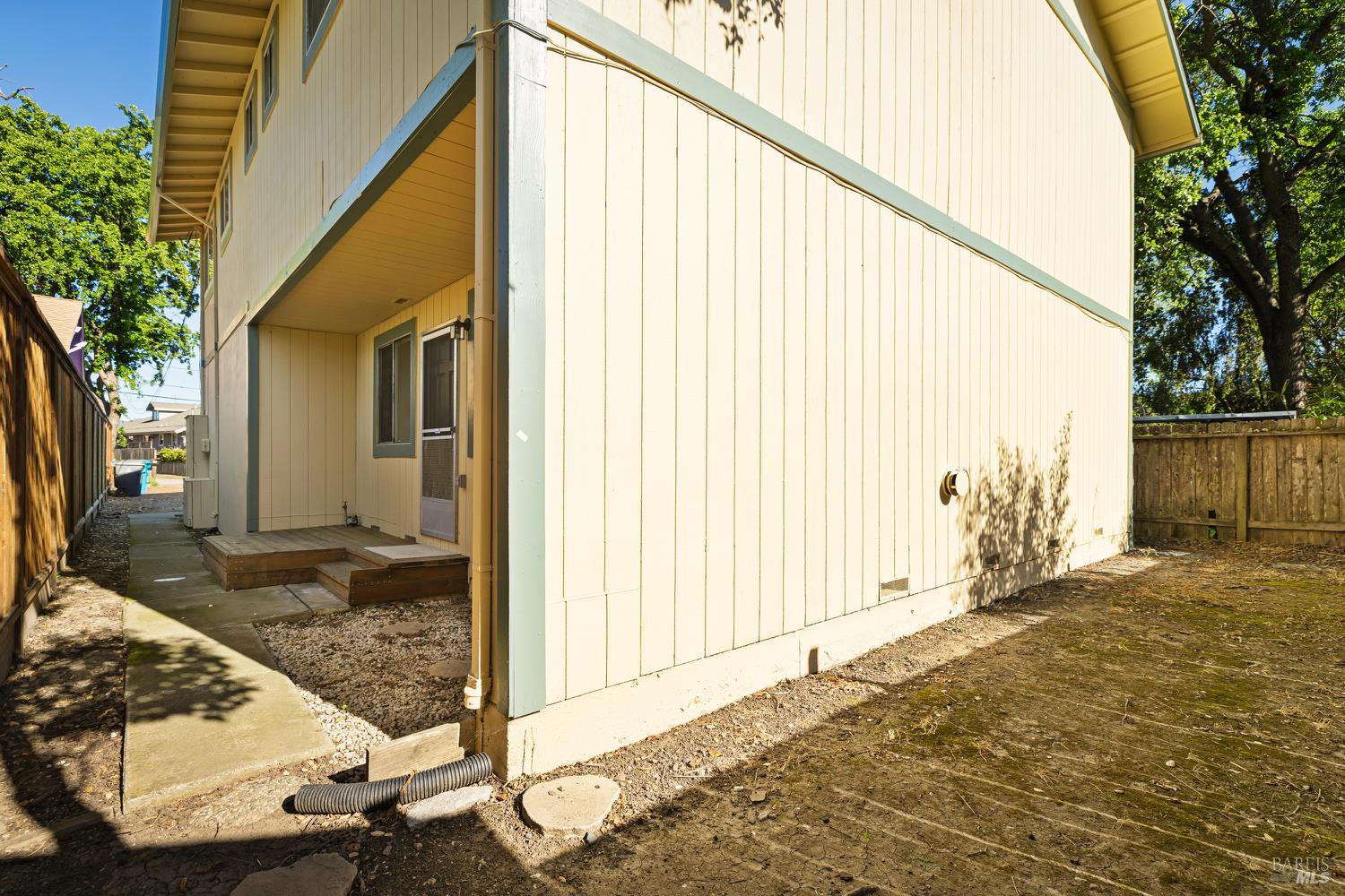 611 Hendley Street Santa Rosa CA 95404