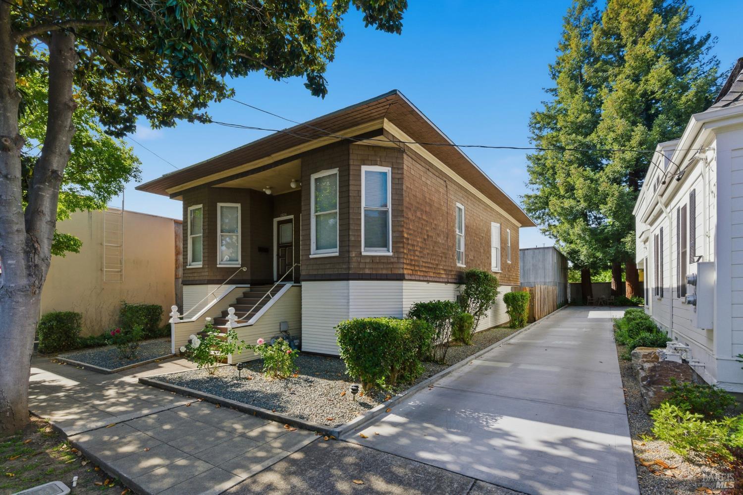 1325 Calistoga Avenue Napa CA 94559