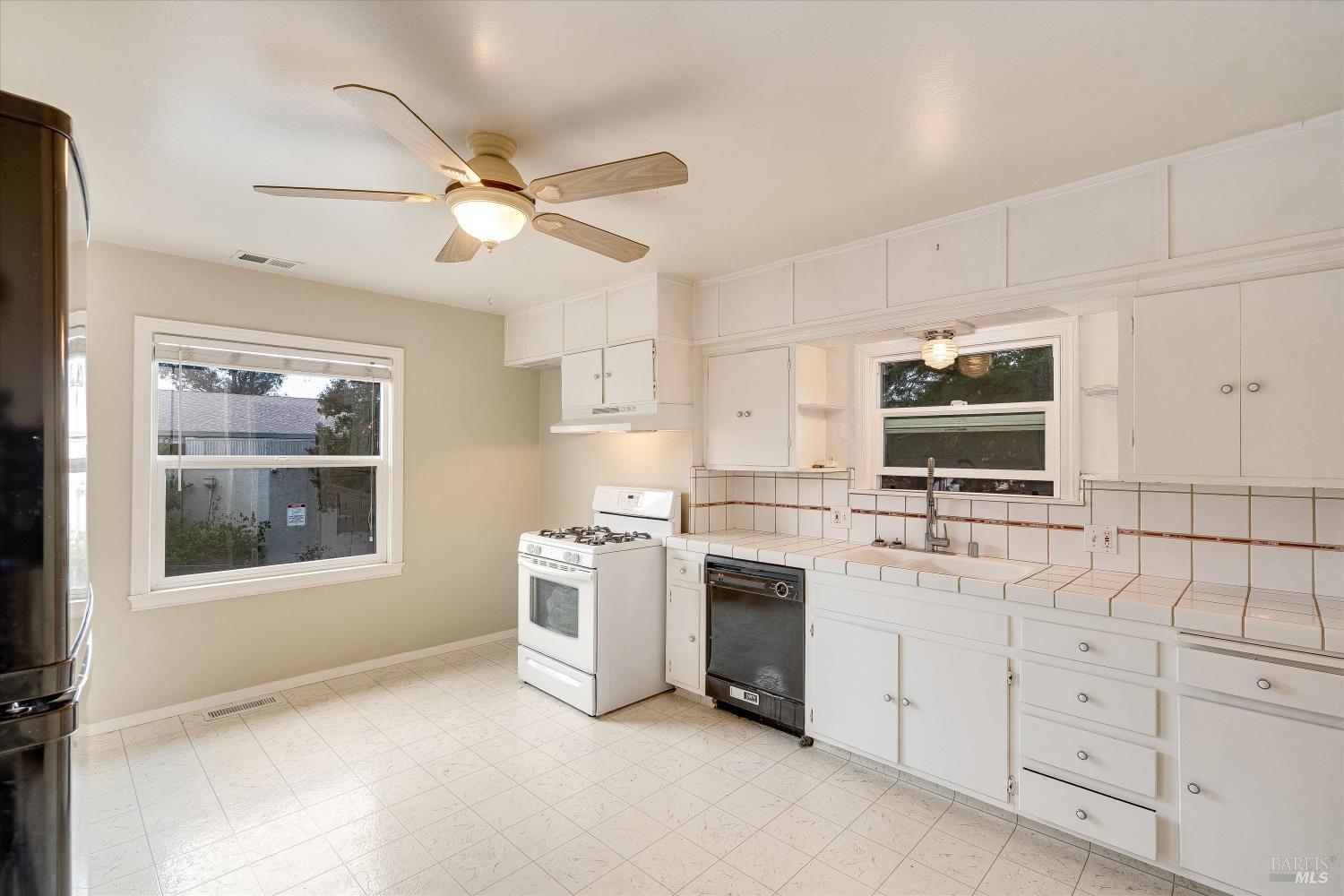 222-226 W Spain Street Sonoma CA 95476