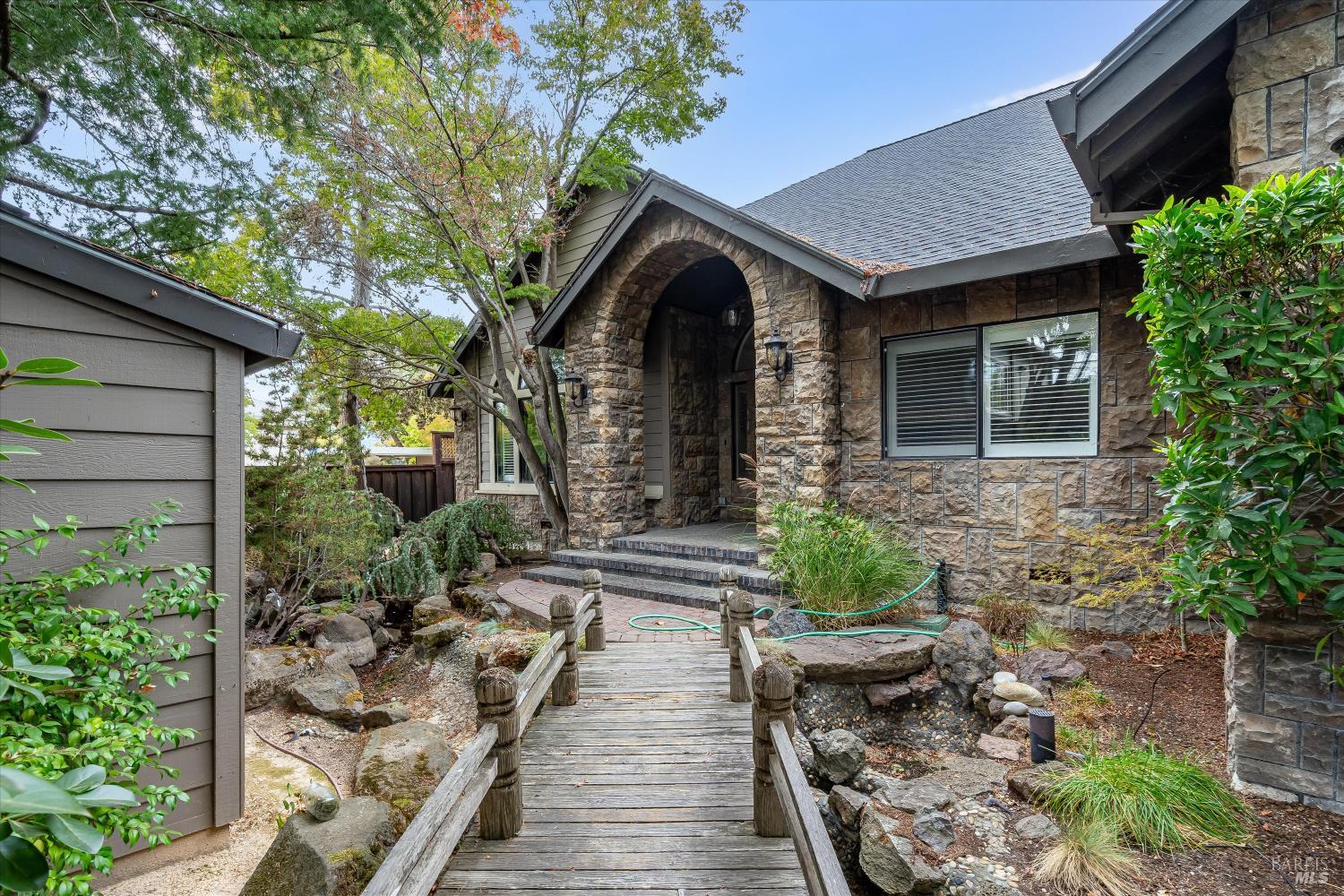 222-226 W Spain Street Sonoma CA 95476
