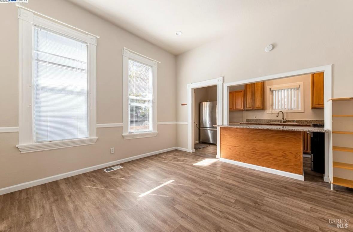 3229 Elm Street Oakland CA 94609