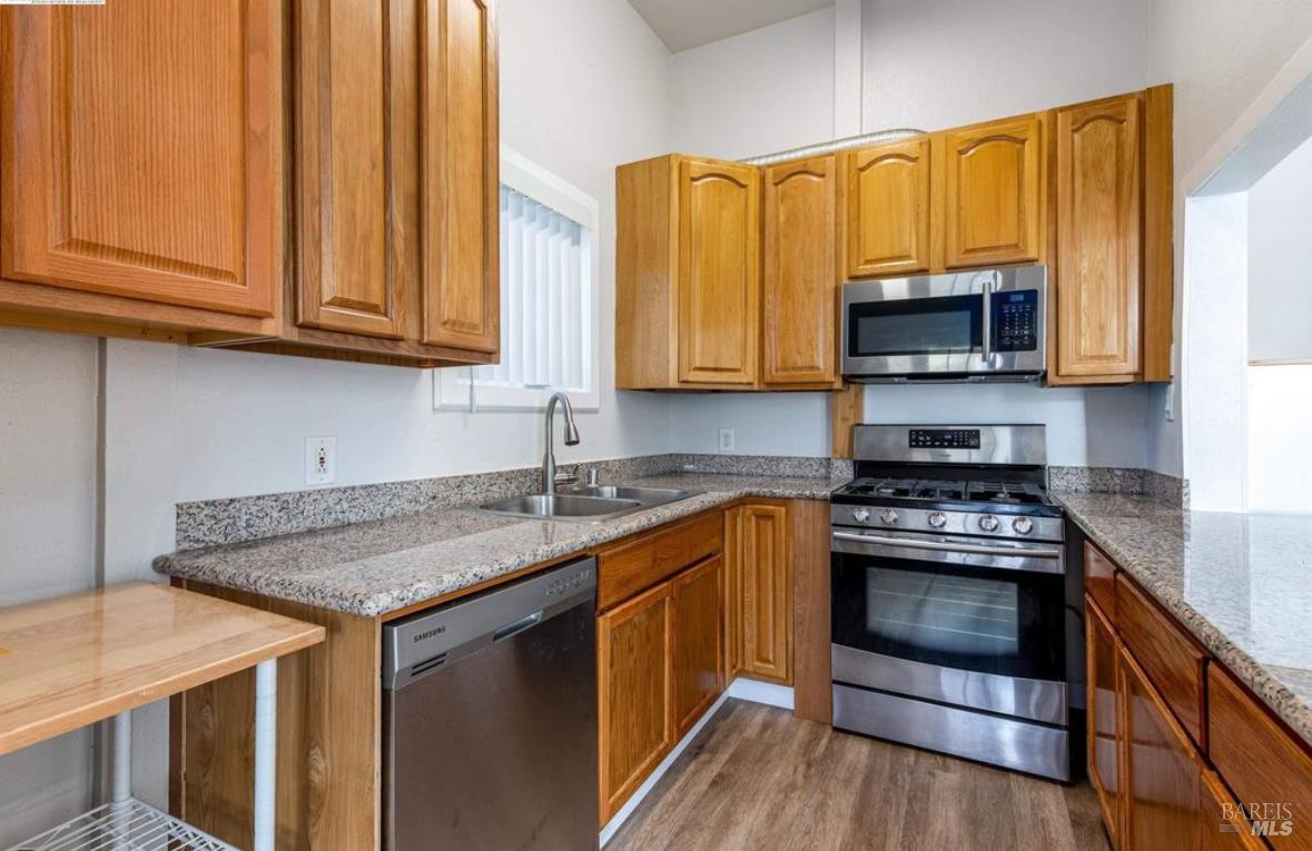 3229 Elm Street Oakland CA 94609