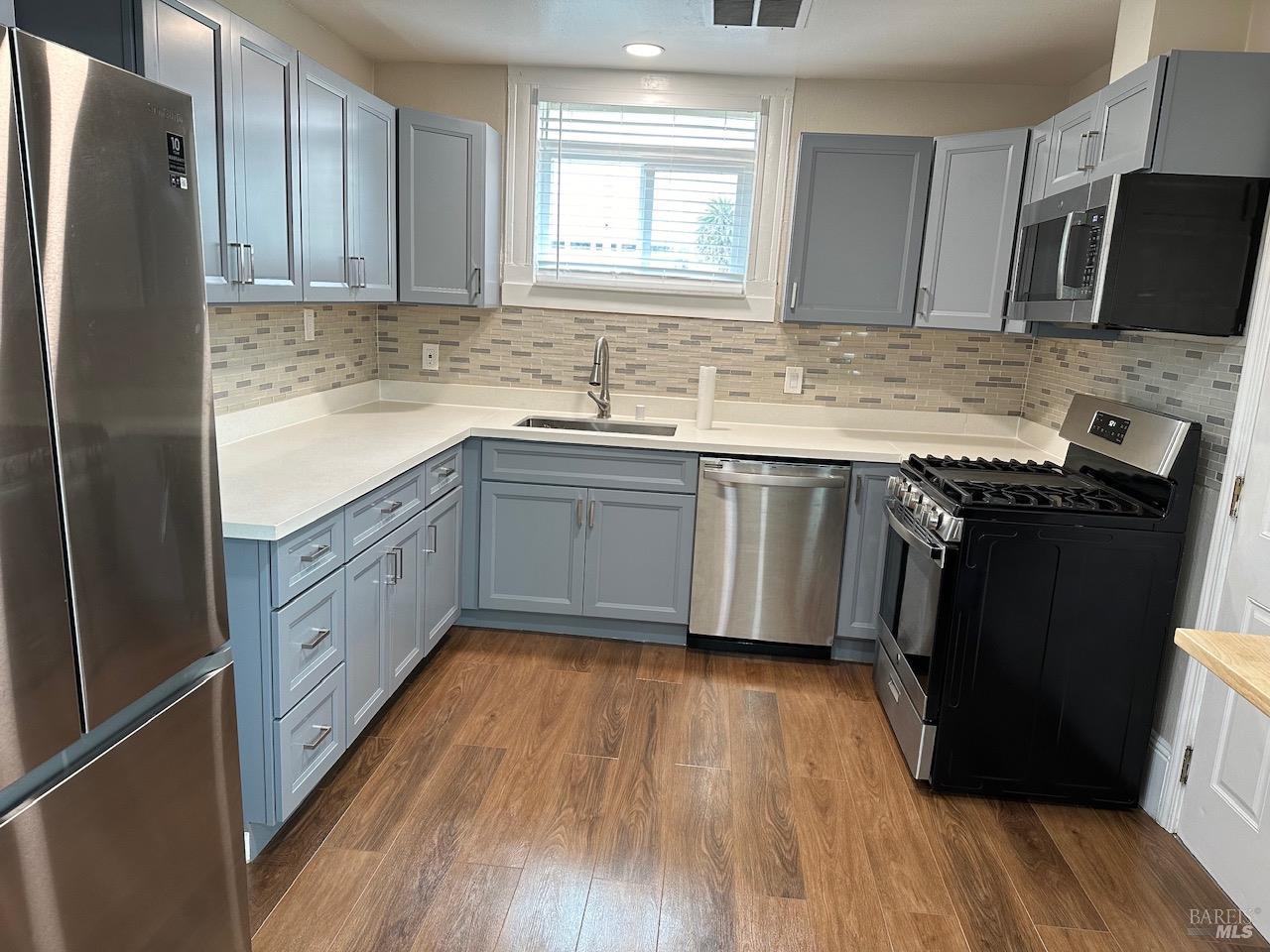 3229 Elm Street Oakland CA 94609