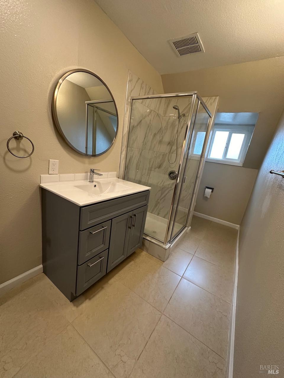 3229 Elm Street Oakland CA 94609