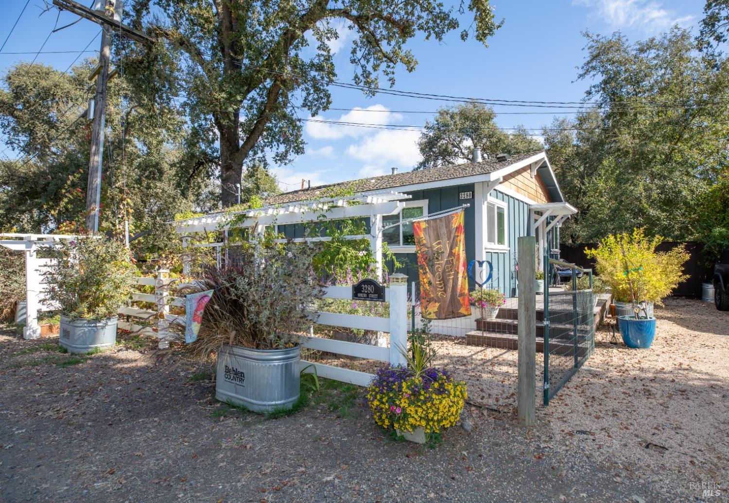 3290-3280 Somers Street Santa Rosa CA 95403