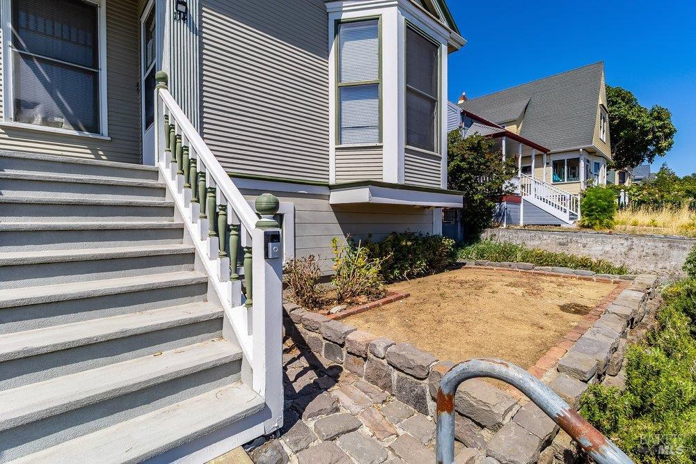 114 Kentucky Street Vallejo CA 94590