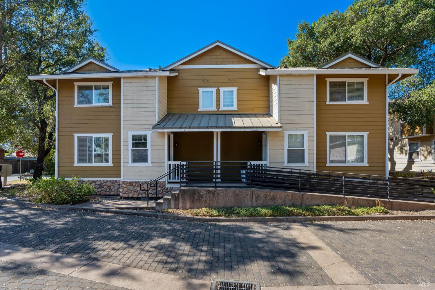 232 Rosebud Lane St. Helena CA 94574