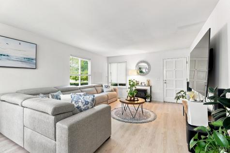 1607 Merritt Drive Novato CA 94949