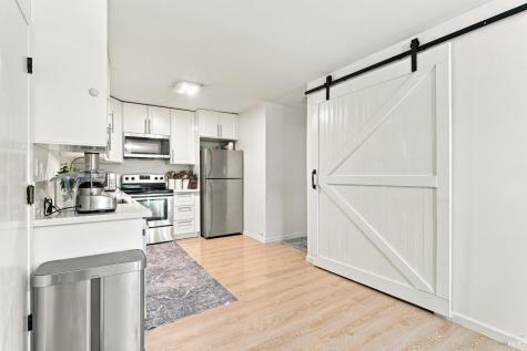 1607 Merritt Drive Novato CA 94949