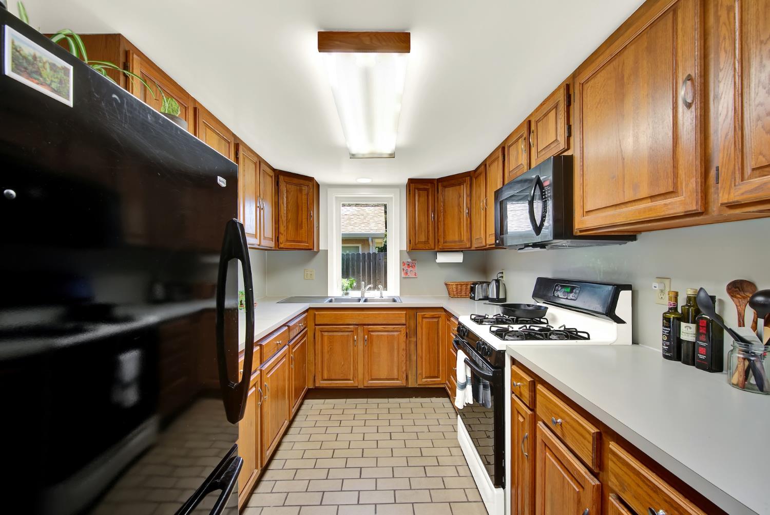 836-838 Eureka Avenue Davis CA 95616