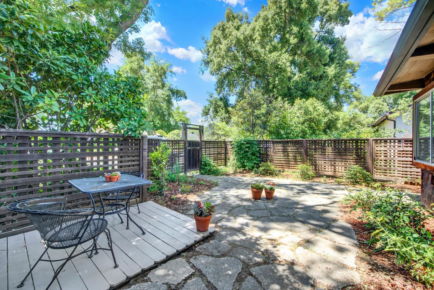 836-838 Eureka Avenue Davis CA 95616