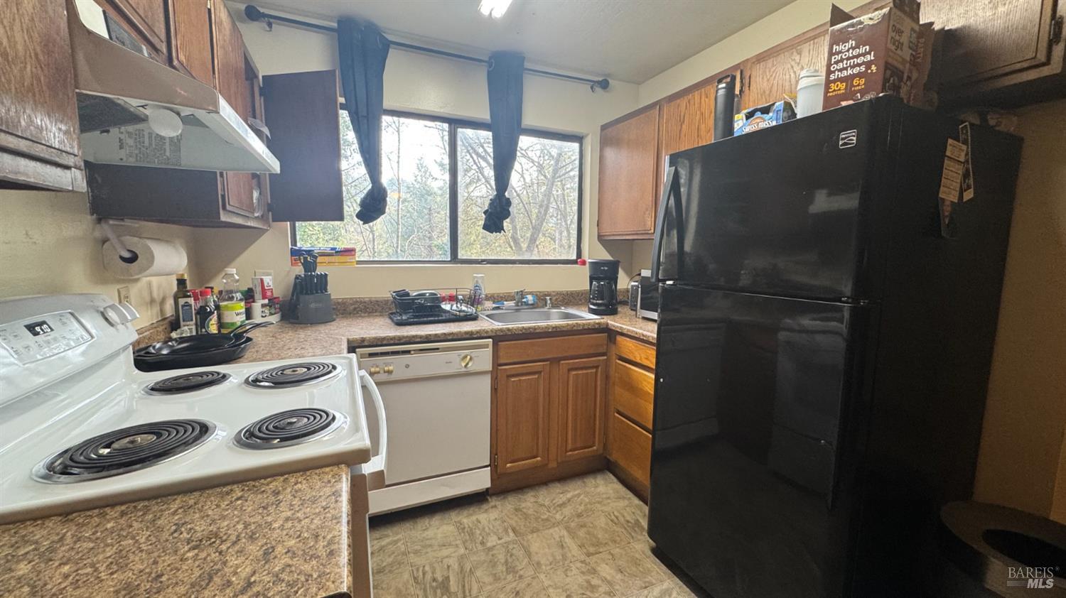 25248 Robinson Road Willits CA 95490