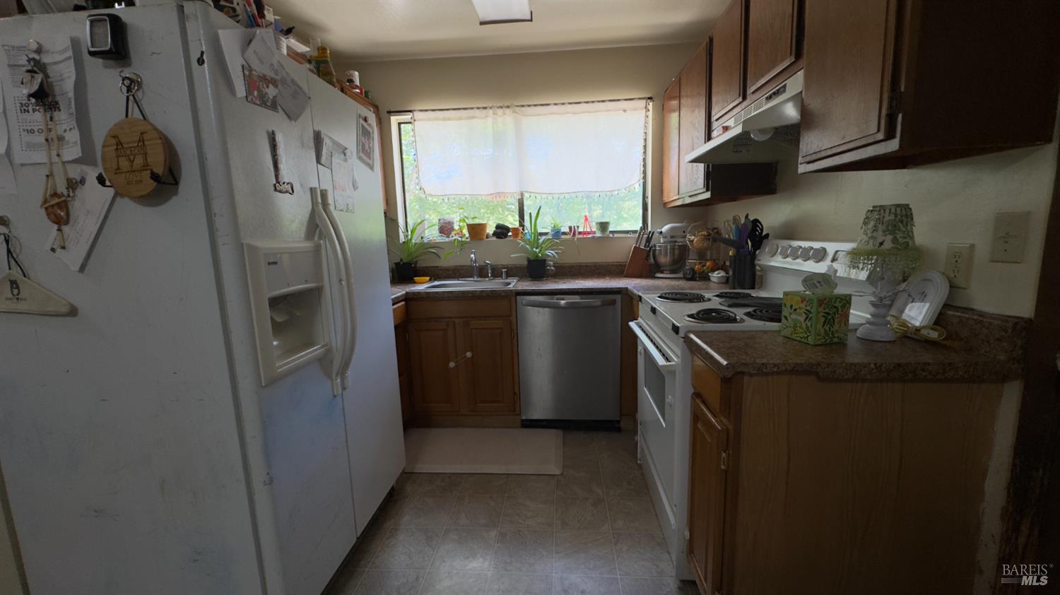 25248 Robinson Road Willits CA 95490