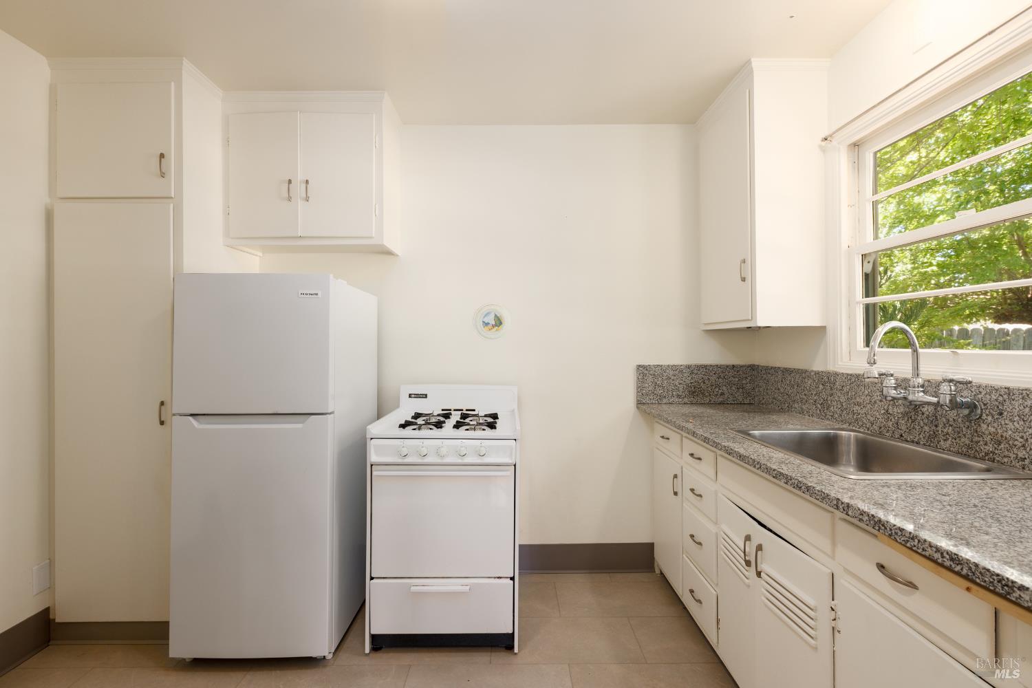 881 Lorna Drive Glen Ellen CA 95442
