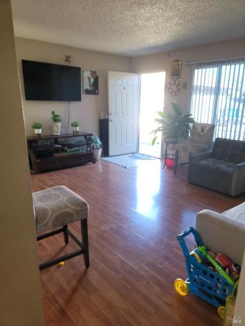 247-253 Robin Way Santa Rosa CA 95407