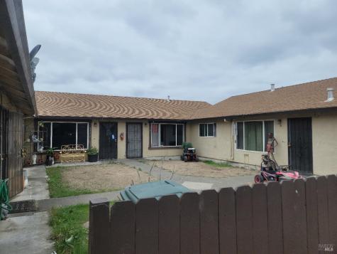 247-253 Robin Way Santa Rosa CA 95407