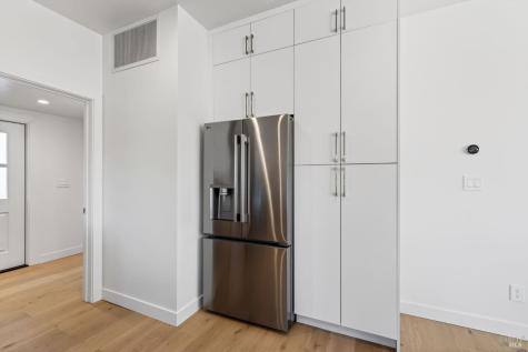 719 Bassett Street Petaluma CA 94952