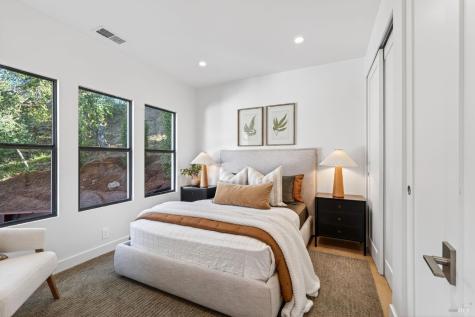 719 Bassett Street Petaluma CA 94952