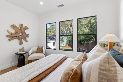 719 Bassett Street Petaluma CA 94952