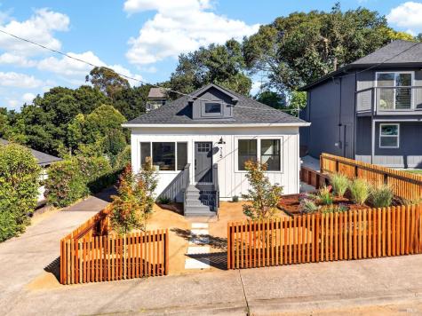 719 Bassett Street Petaluma CA 94952