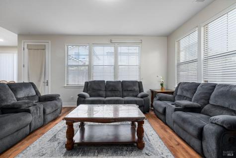 1461-1463 Trombetta Street Santa Rosa CA 95407