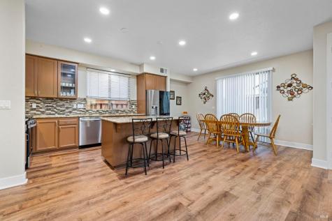 1461-1463 Trombetta Street Santa Rosa CA 95407